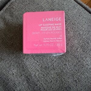LANEIGE Berry Lip Sleeping Mask